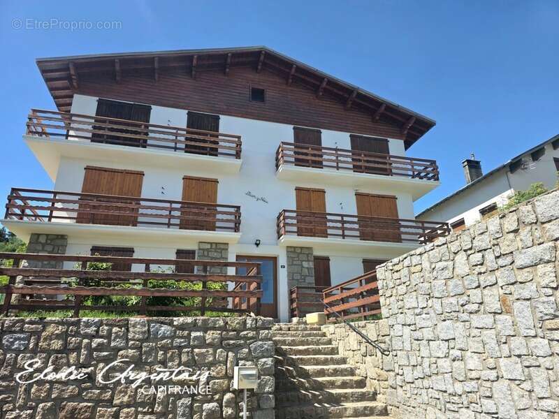 Appartement à FONT-ROMEU-ODEILLO-VIA