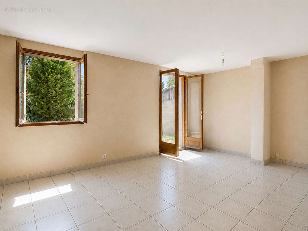 Maison 116m² à dammarie-les-lys - photo 2