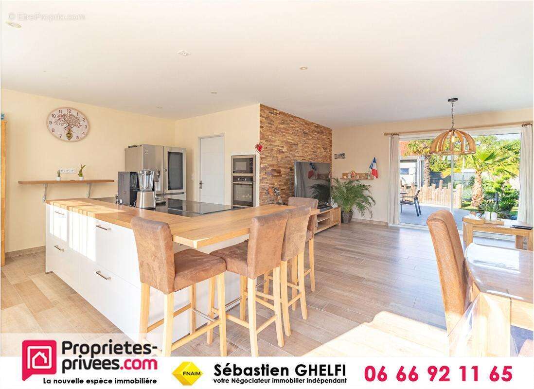 Maison à COUR-CHEVERNY