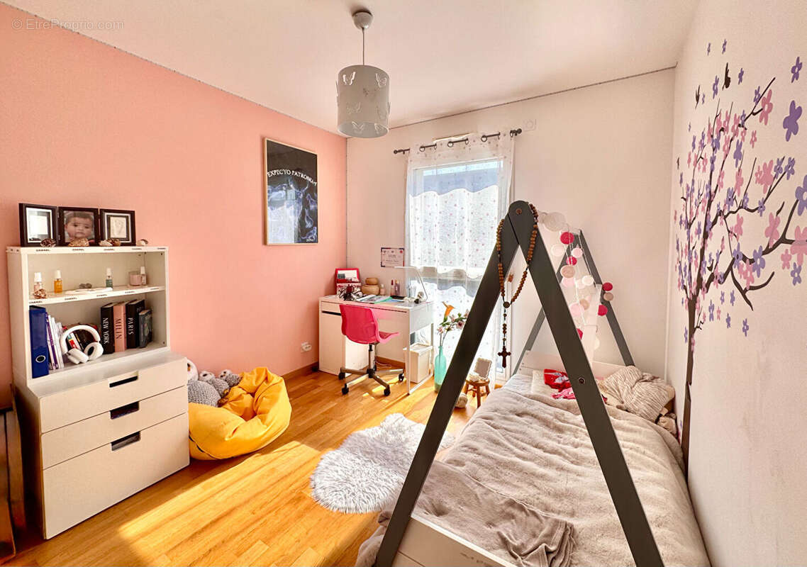 Appartement 5 pièces en exclusivité à Feigères :118 m² avec terrasse et garage double - photo 9