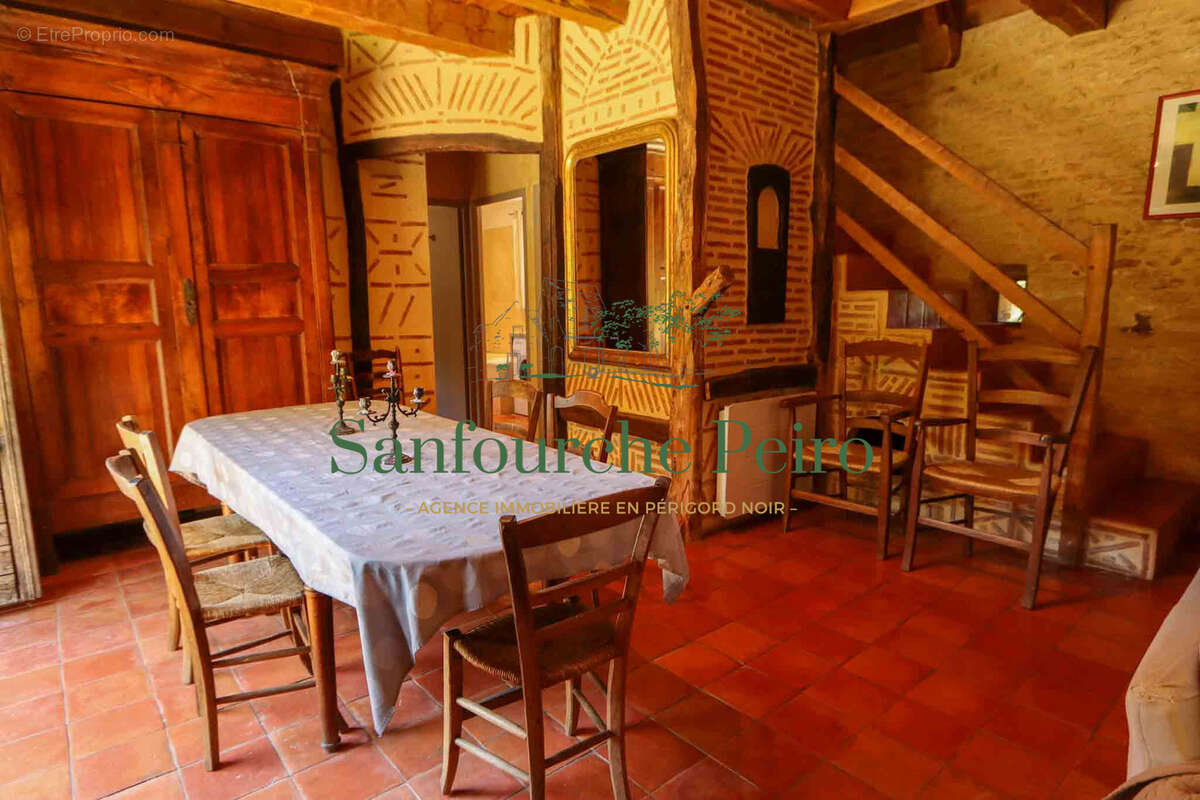 Maison à SARLAT-LA-CANEDA