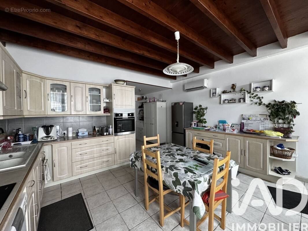 Photo 1 - Maison à SAINT-BONNET-SUR-GIRONDE