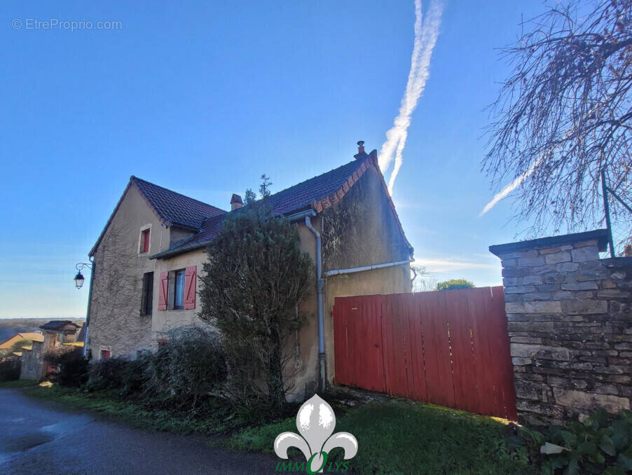 Maison à SENNECEY-LE-GRAND