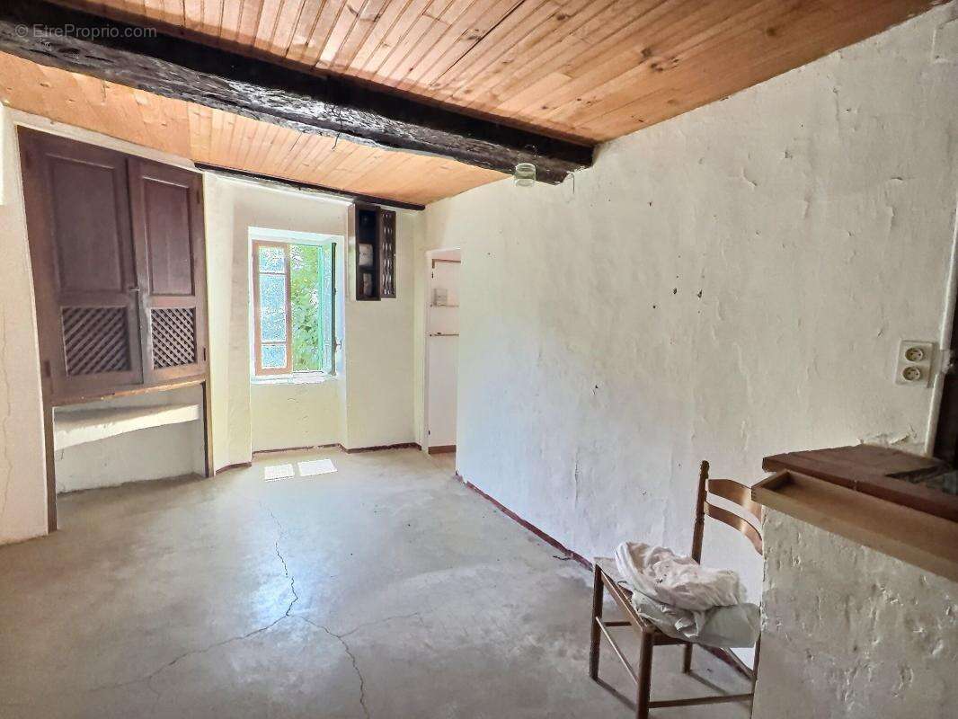 Appartement à LANTOSQUE