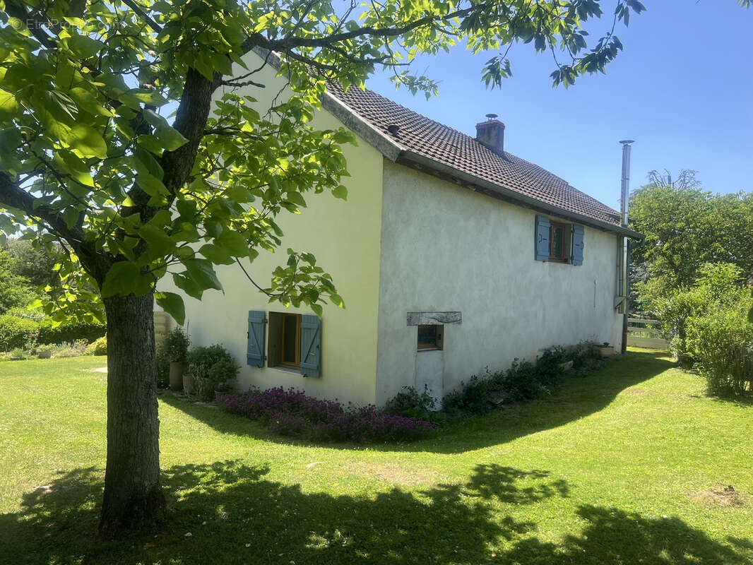 Maison à CHAROLLES