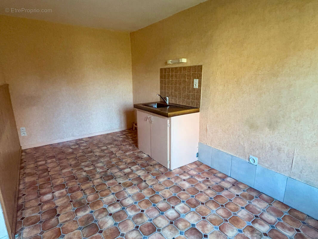 Maison à SAINT-ELIPH