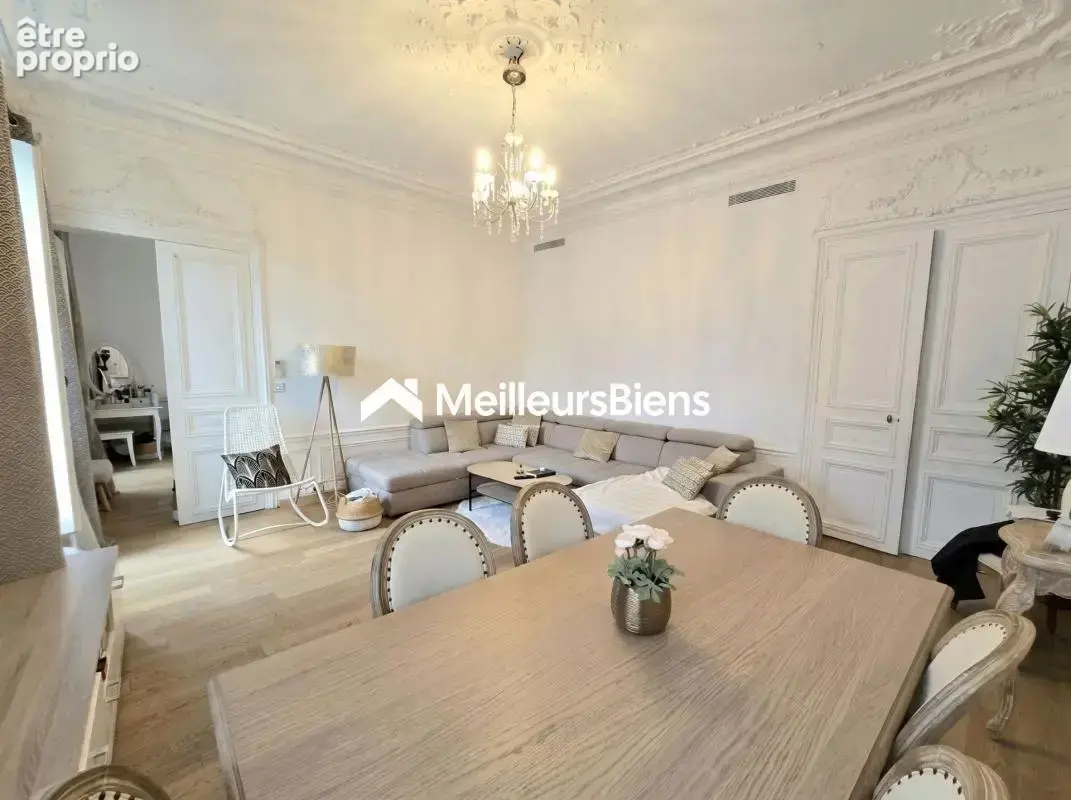 Exceptionnel Appartement F4 traversant face aux jardins du Luxembourg disposant de 3 chambres - photo 3