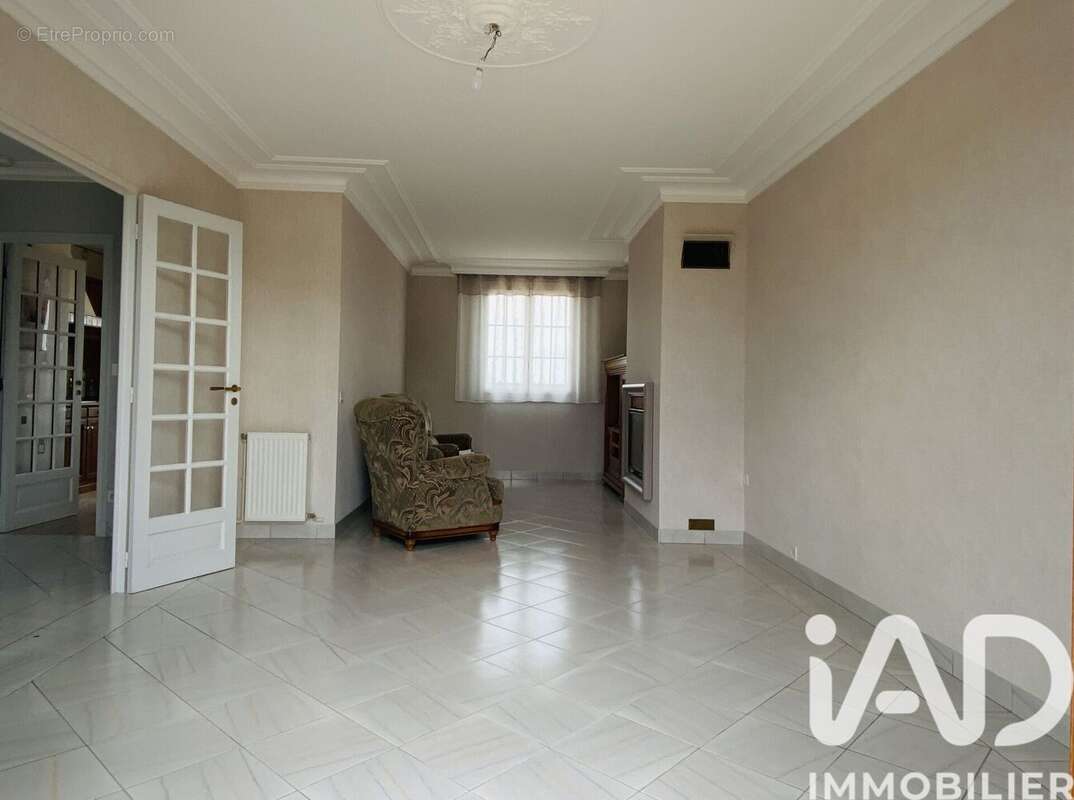Photo 6 - Maison à VILLEBAROU