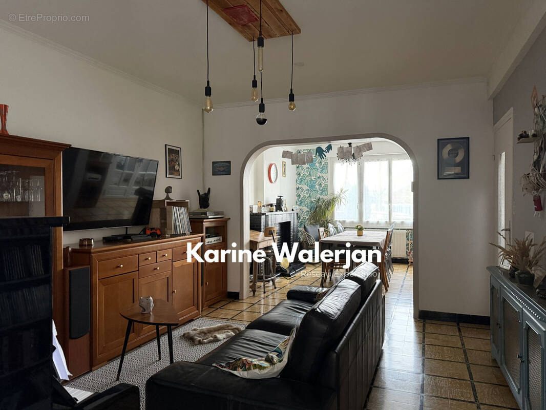 Maison à COURRIERES