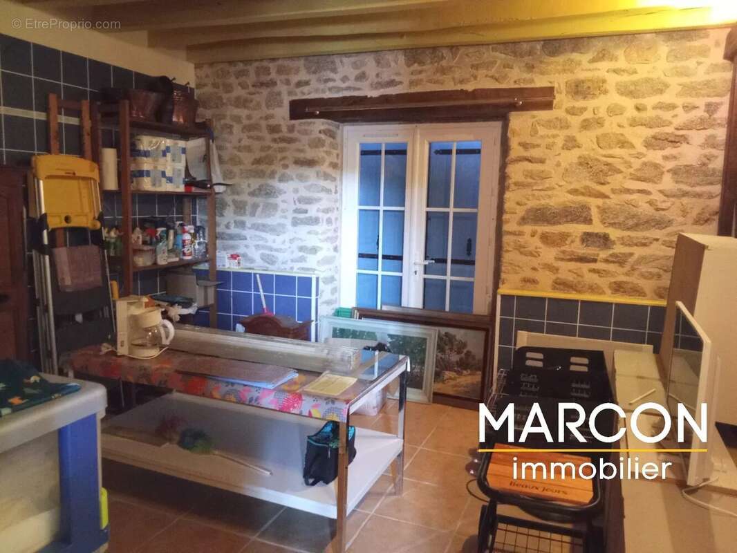 Maison 289 m² à Ajain  - photo 12