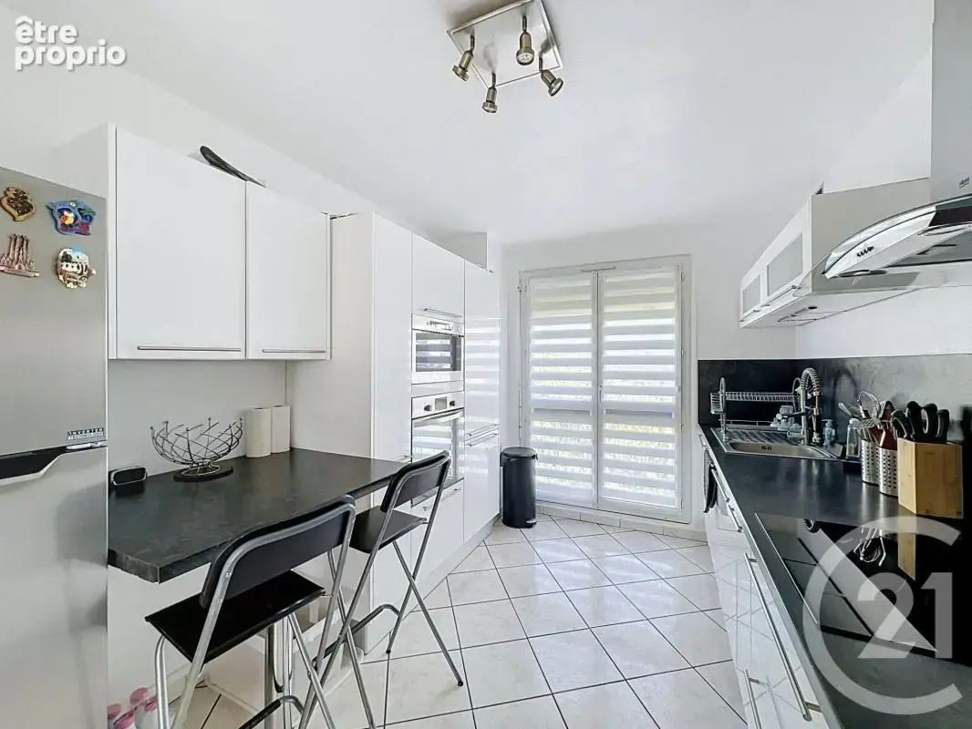 Appartement 4 pièces 76 m² à vendre à Saint-Fons (69190) - photo 15