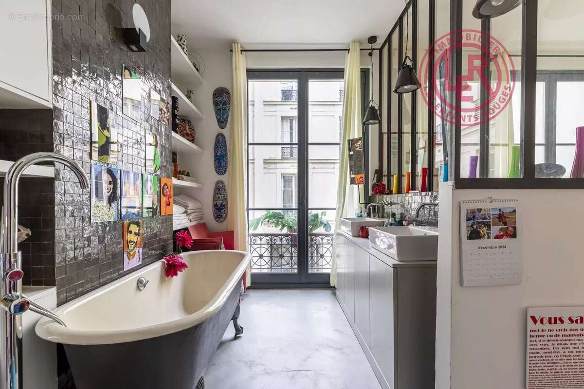 Appartement à PARIS-3E