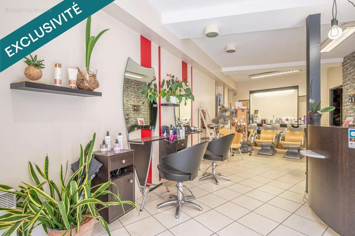 Photo 2 - Commerce à LE BOURGNEUF-LA-FORET