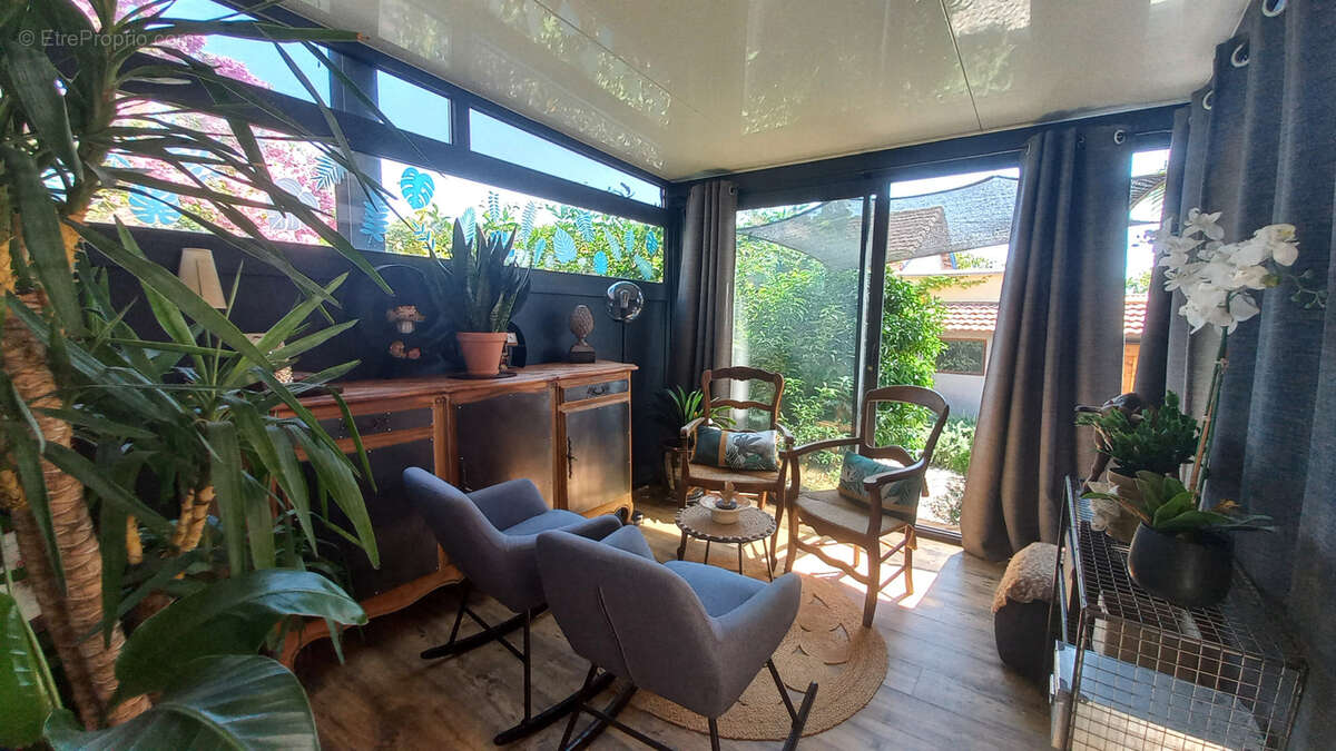 Appartement + jardin + parking, rez-de-jardin quartier Bassin/Champ de Mars. - photo 14