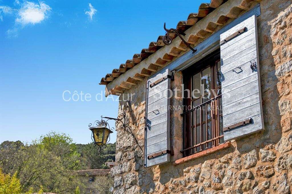 Mas provençal rénové en pierre avec piscine et jardin paysager, à 40 min de Cannes - photo 18