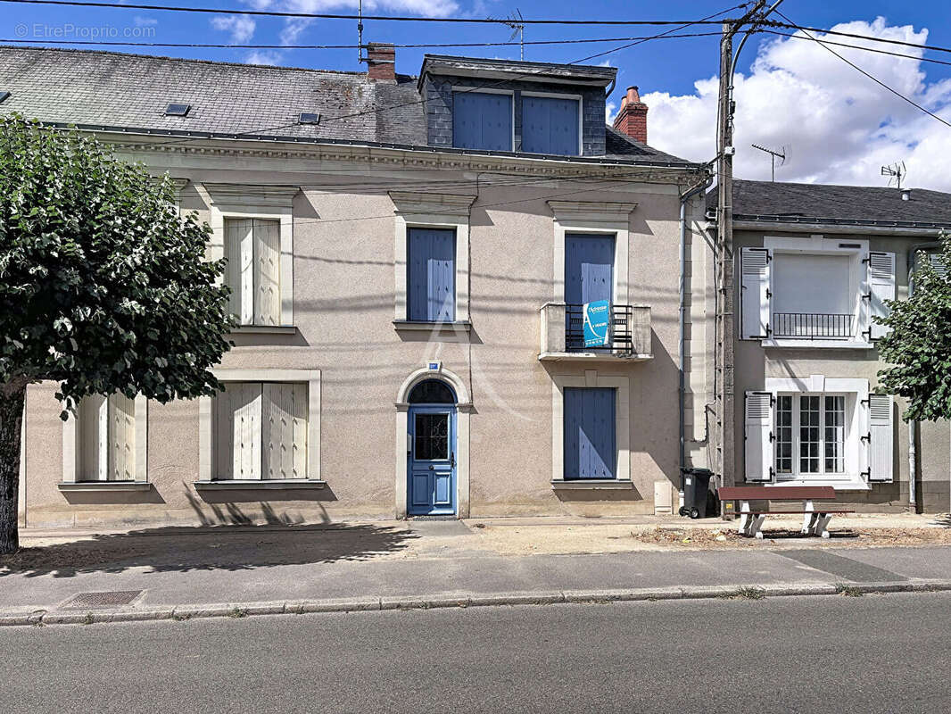 Maison de ville Château-Gontier Sur Mayenne 6 pièce(s) 123 m2 - photo 18