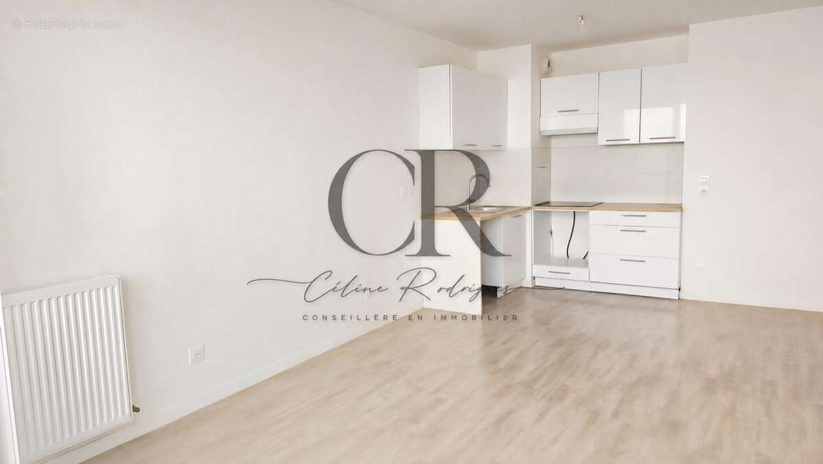 Appartement à AUBERVILLIERS