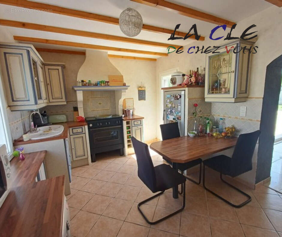 Maison 114 m² à Faye-Sur-Ardin  - photo 3