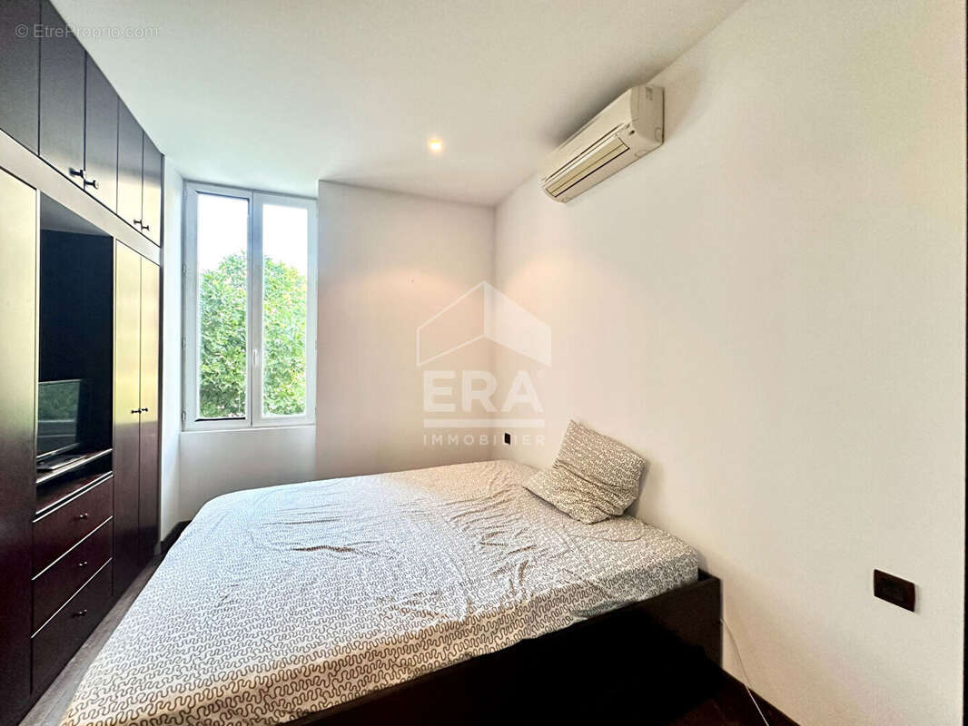 Appartement à MARSEILLE-4E