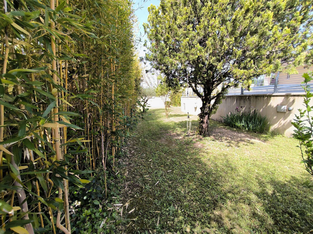 Maison à RIBAUTE-LES-TAVERNES