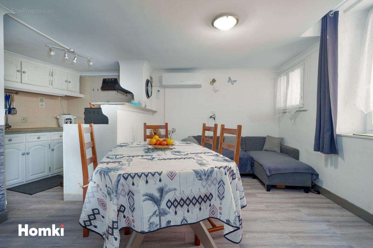 Maison de ville T3 de 70 m2 à Cazouls-lès-Béziers 34370 - photo 2