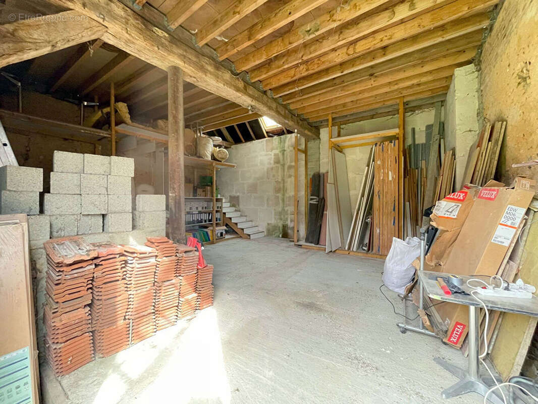 Maison à TRIE-CHATEAU