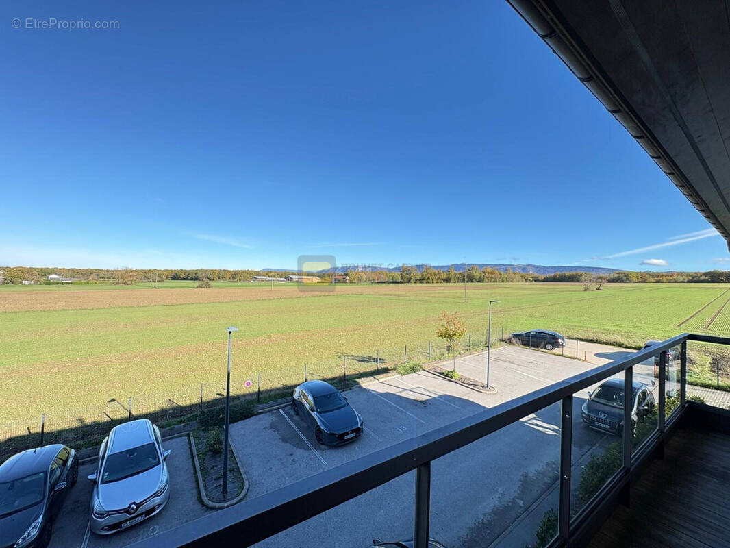 Appartement à VALLEIRY