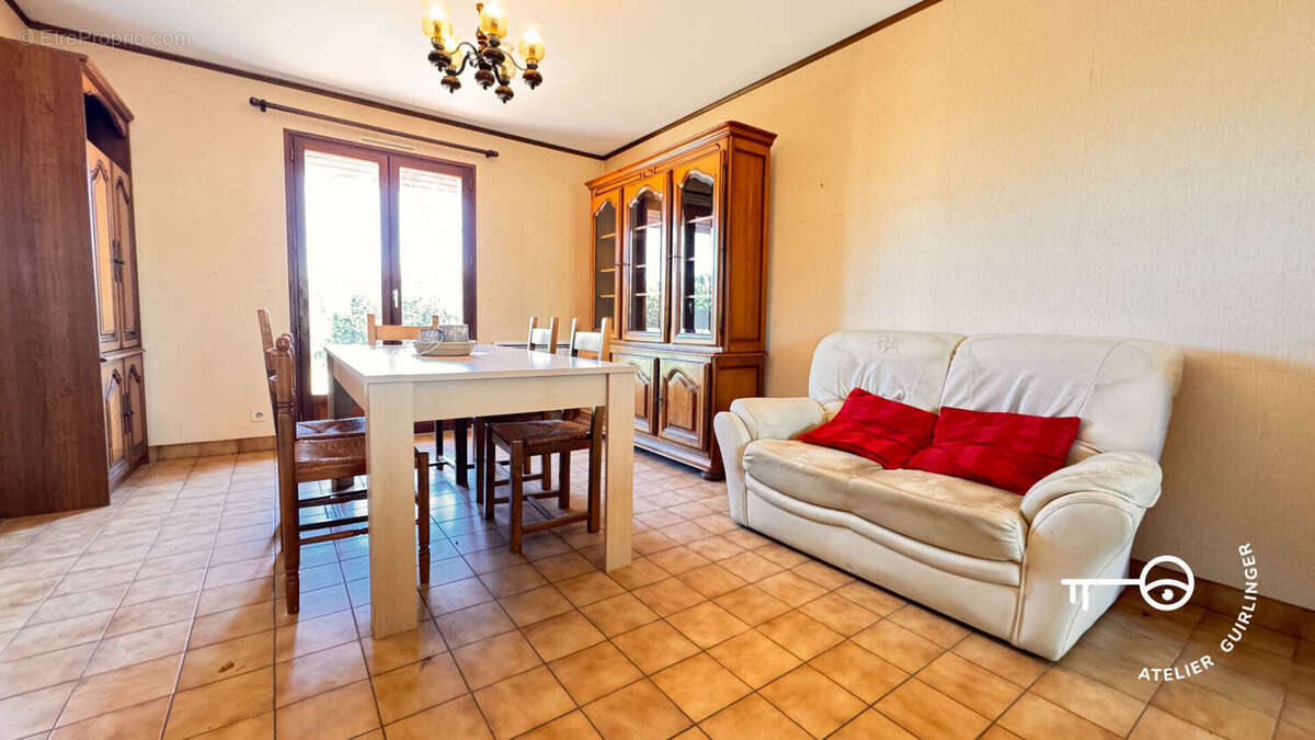 Maison à NEUNG-SUR-BEUVRON