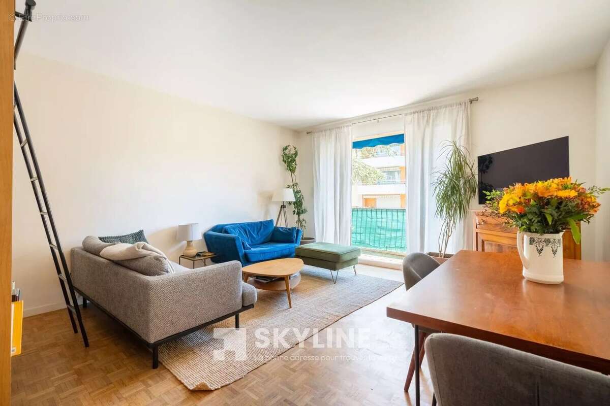 Appartement à MARSEILLE-5E