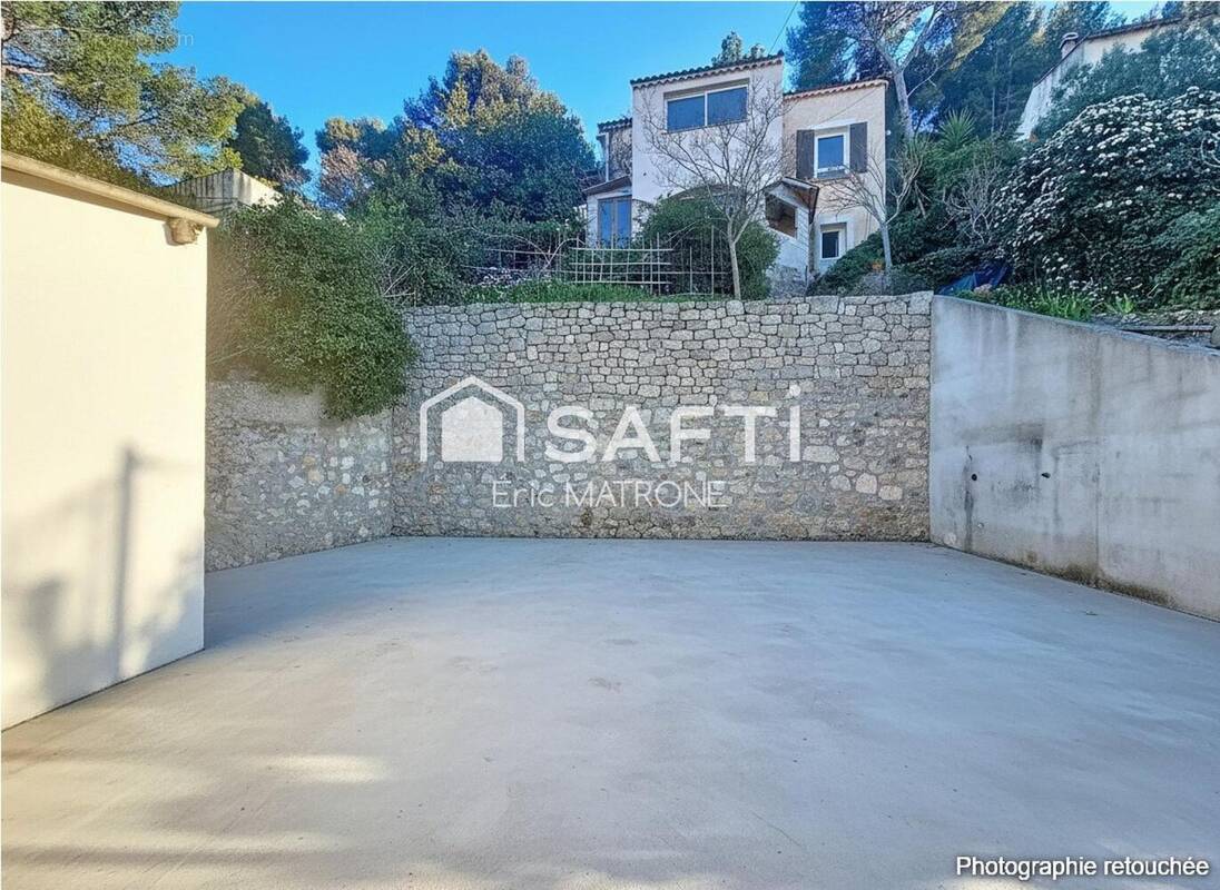 Photo 1 - Maison à MARSEILLE-11E