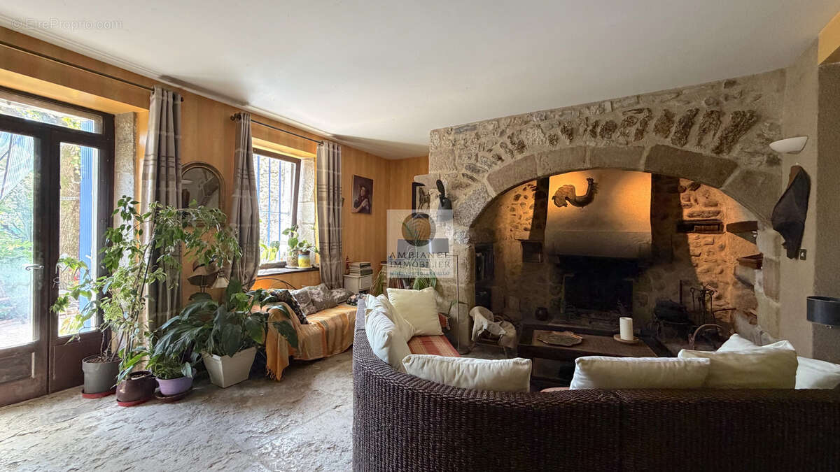 Maison à GUILHERAND-GRANGES