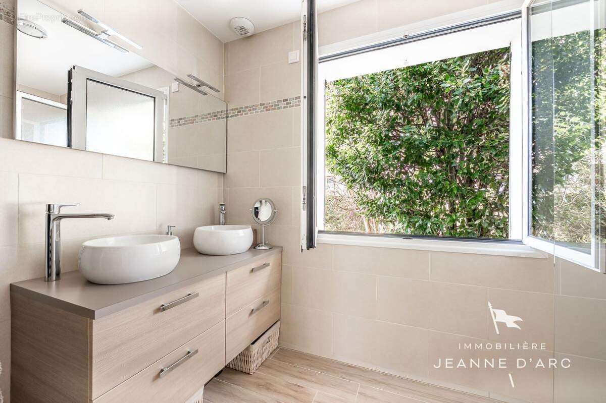 Maison à LE CHESNAY