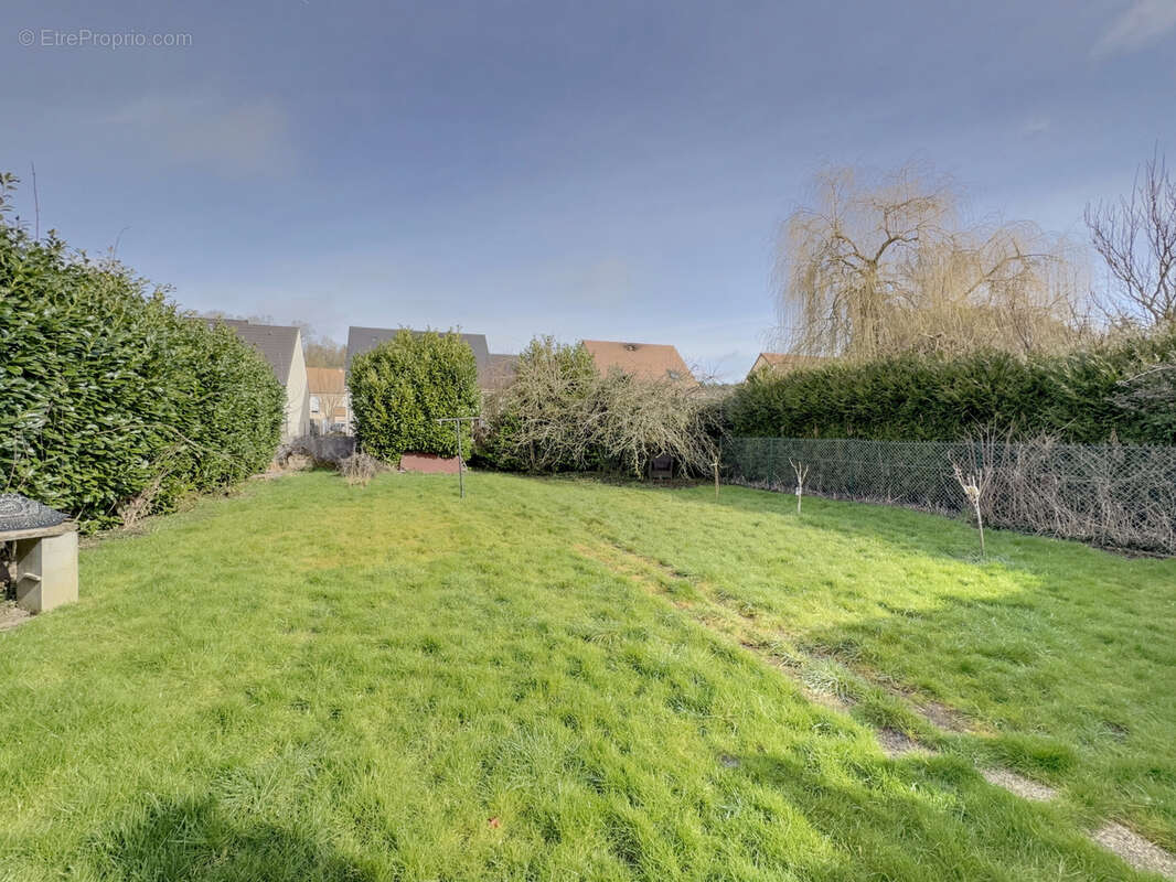 Maison à LA MADELEINE-DE-NONANCOURT