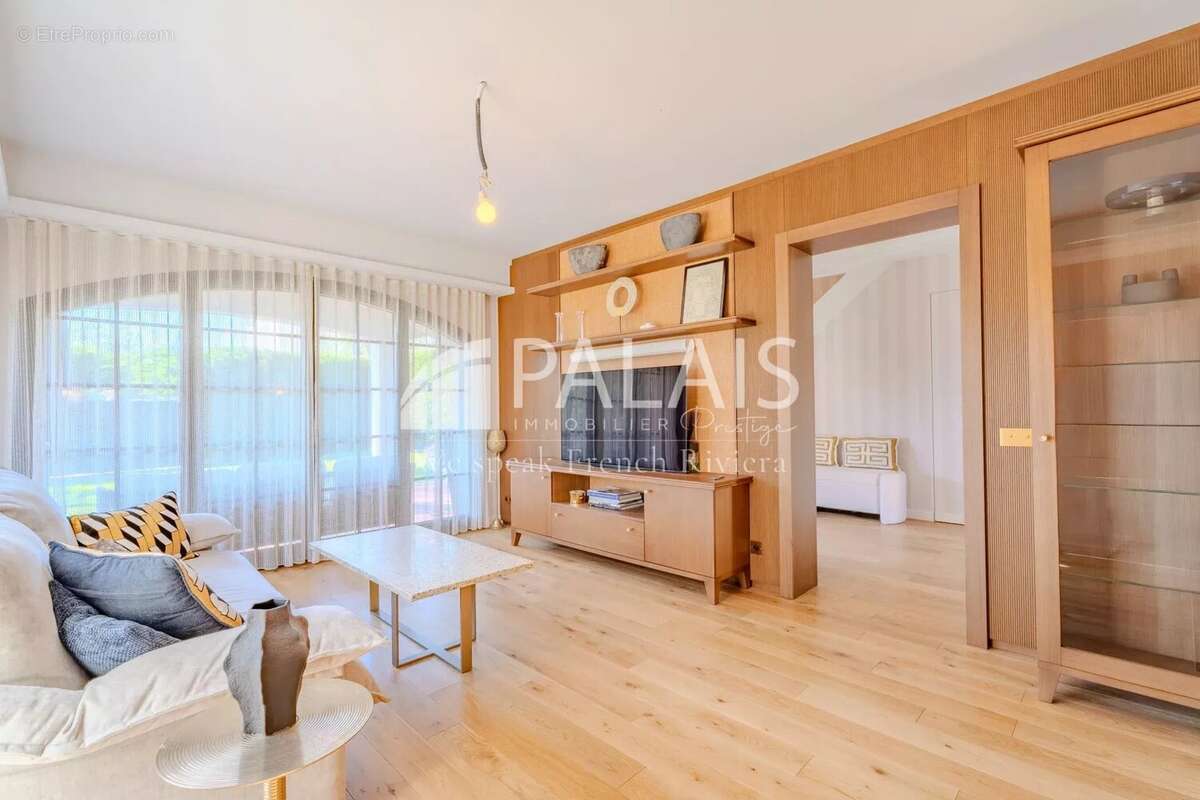 Maison à ROQUEBRUNE-CAP-MARTIN