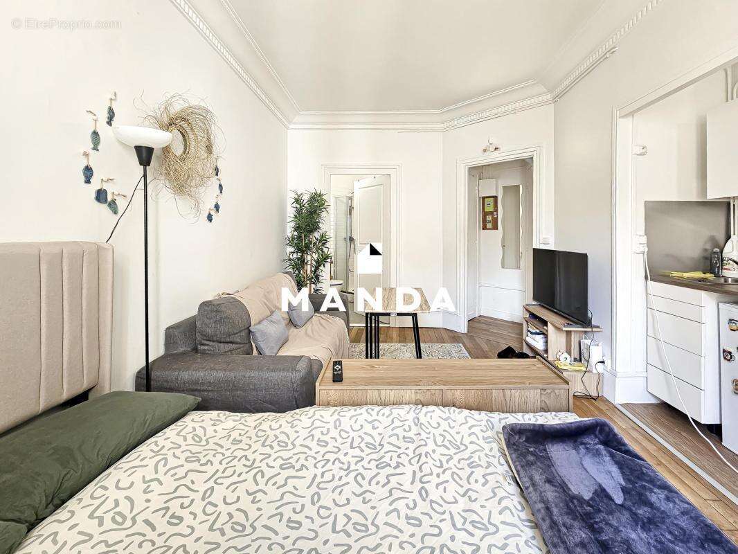 Appartement à PARIS-17E