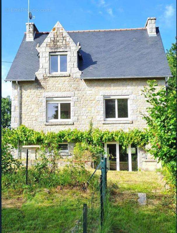 Maison à DINAN