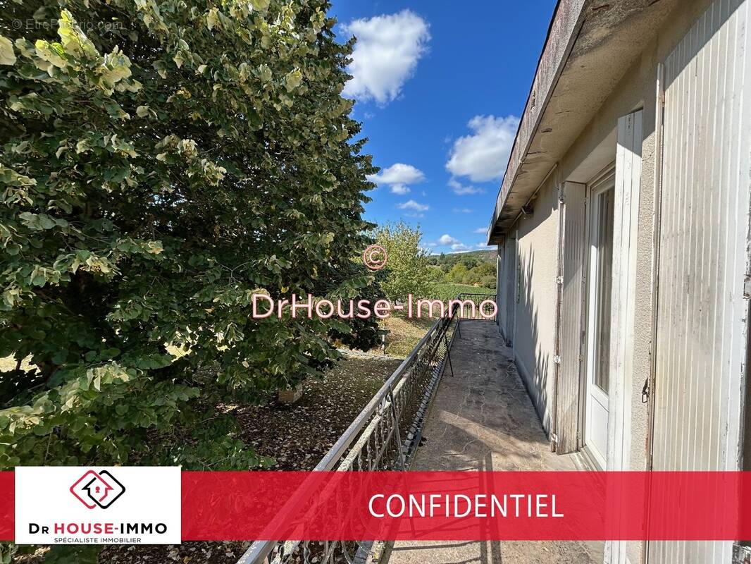 Maison à PUY-L&#039;EVEQUE