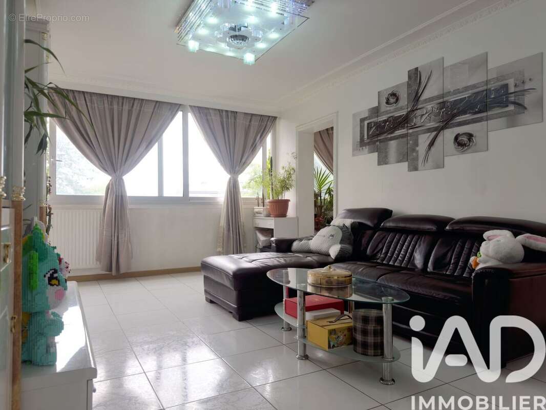 Photo 3 - Appartement à BOBIGNY