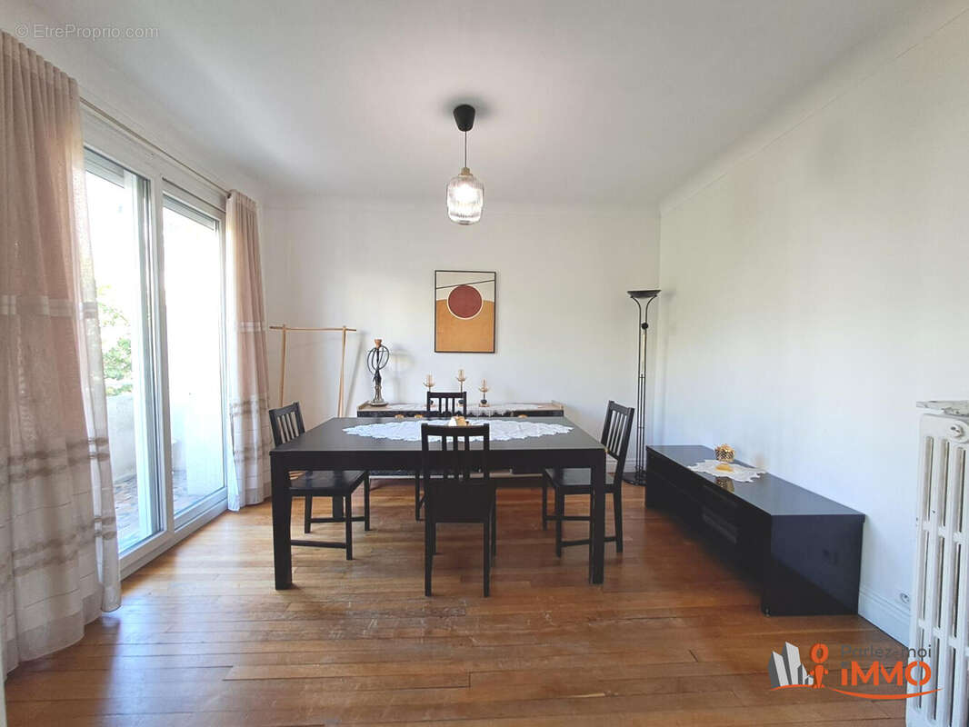 Appartement à SAINT-ETIENNE