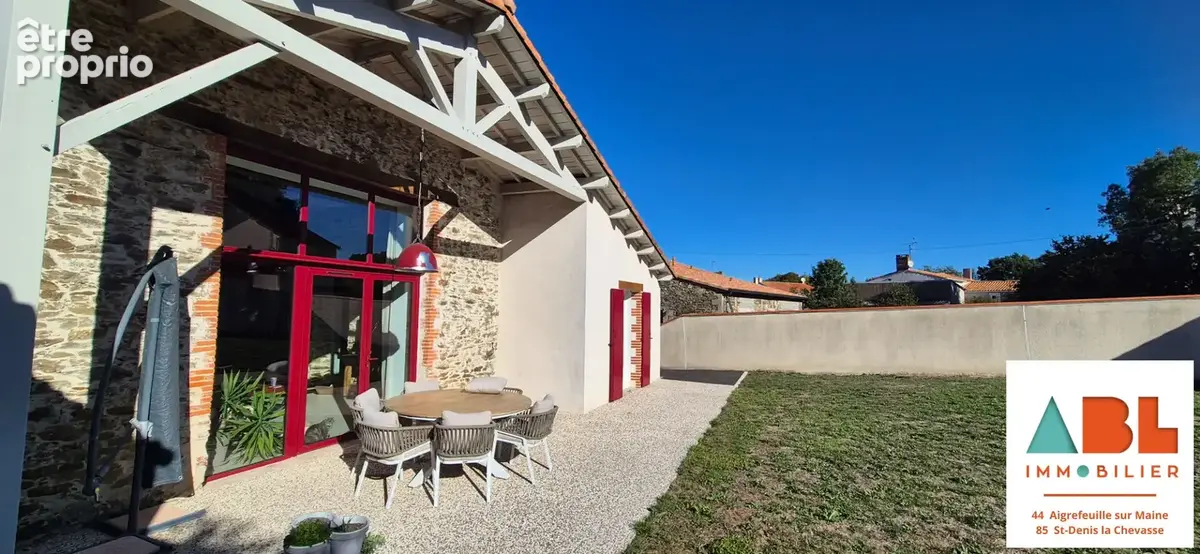Longère rénovée  107,5 m²  2/3 chambres   terrain 611 m² - photo 8