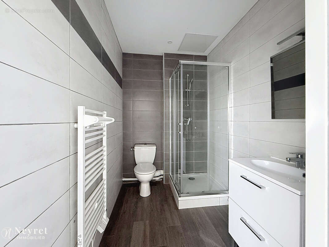 Appartement à SAINT-ETIENNE