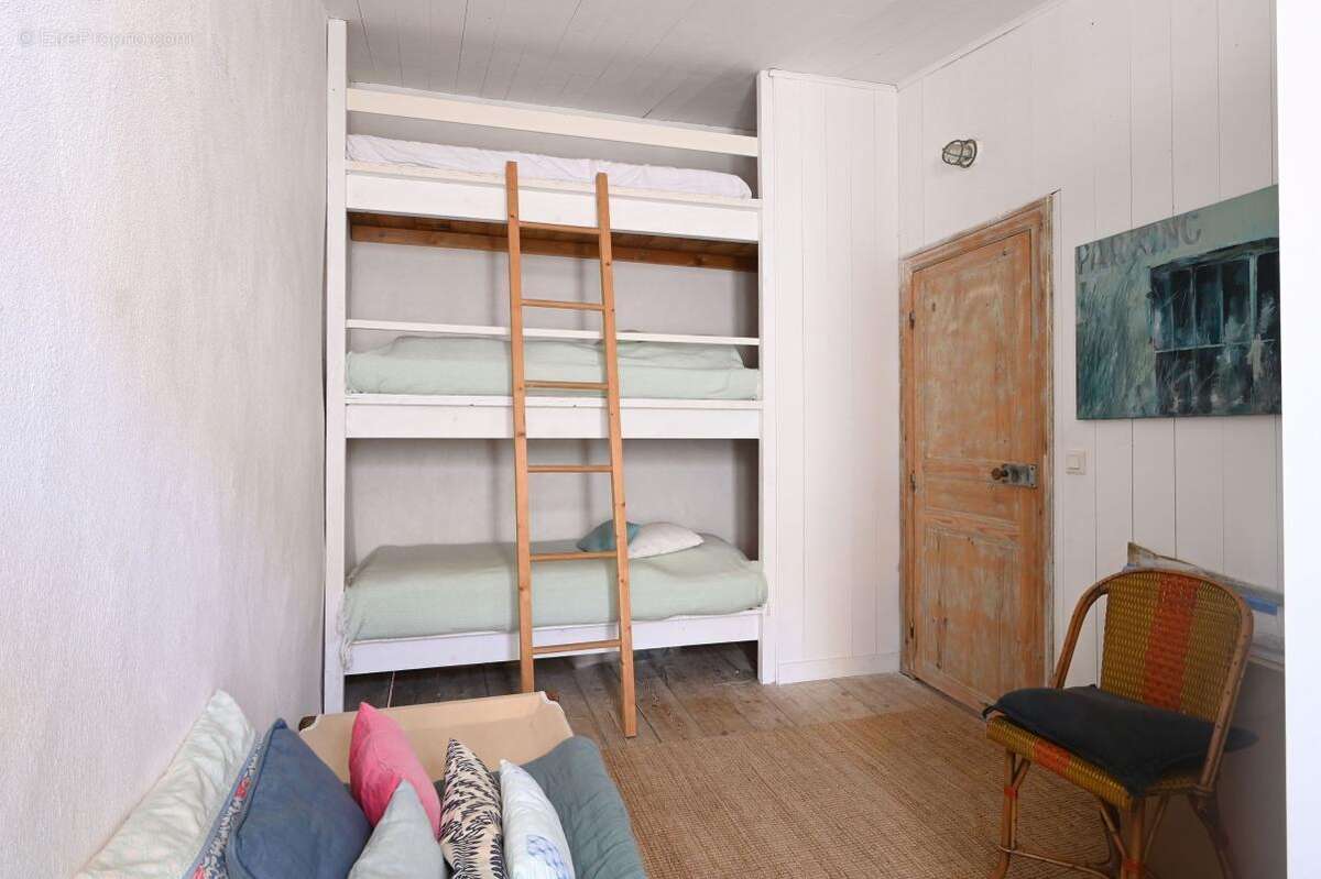 Maison à SAINT-CLEMENT-DES-BALEINES