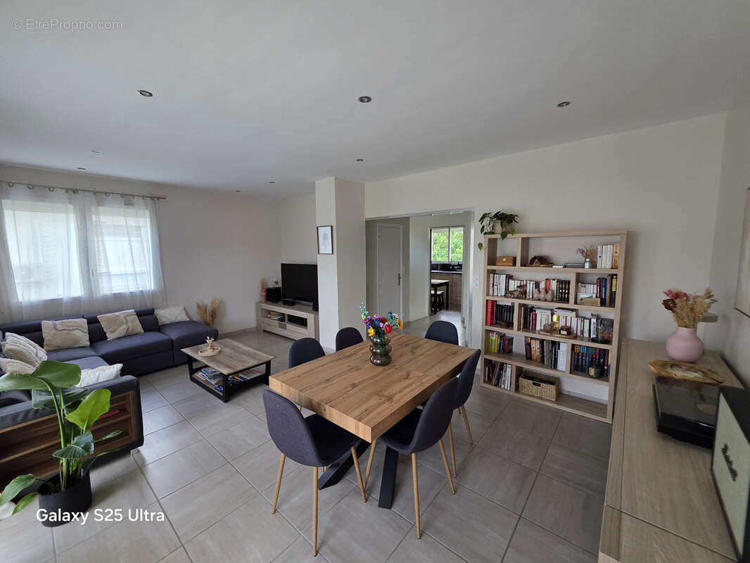 Appartement à ROMAGNAT