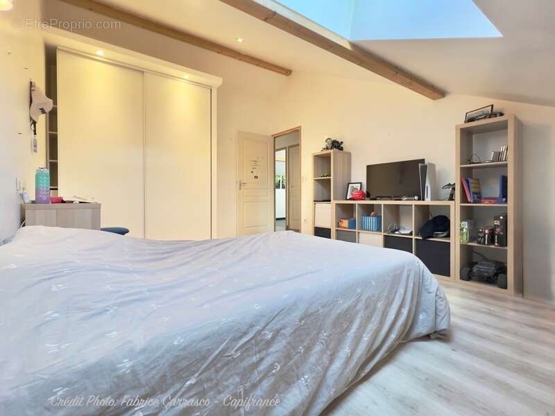 Maison à SAINT-BONNET-PRES-RIOM