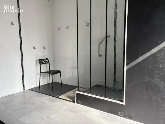 A vendre Belle maison 242 m2 à Cheffois 5 chambres avec Piscine - photo 14