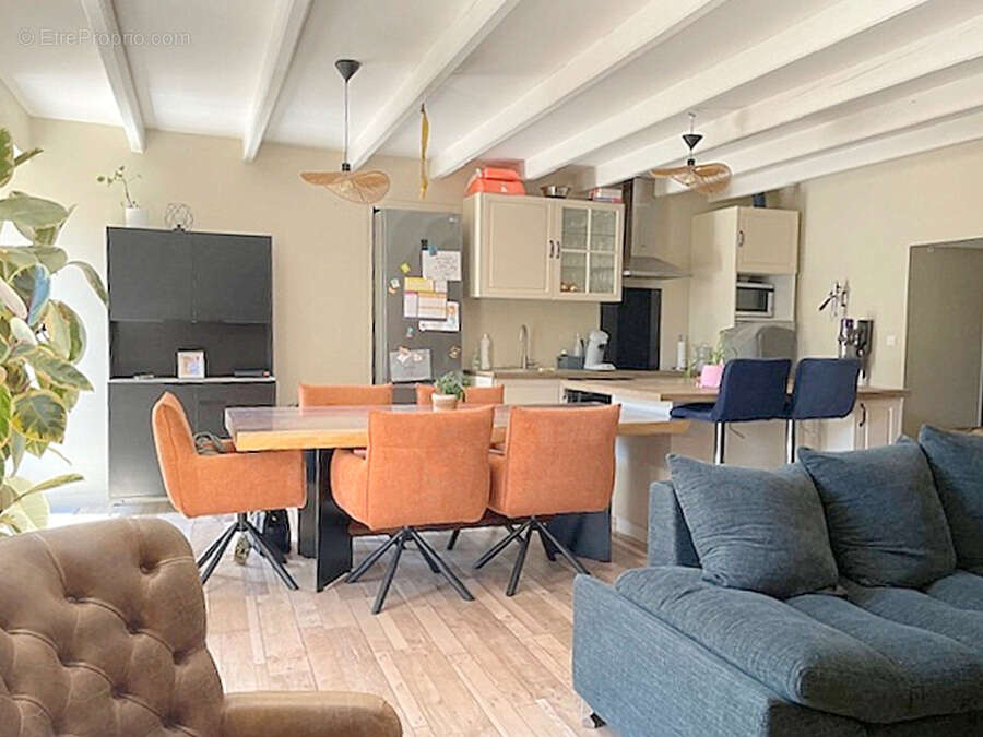 Maison à SAINT-JEAN-DE-LIVERSAY