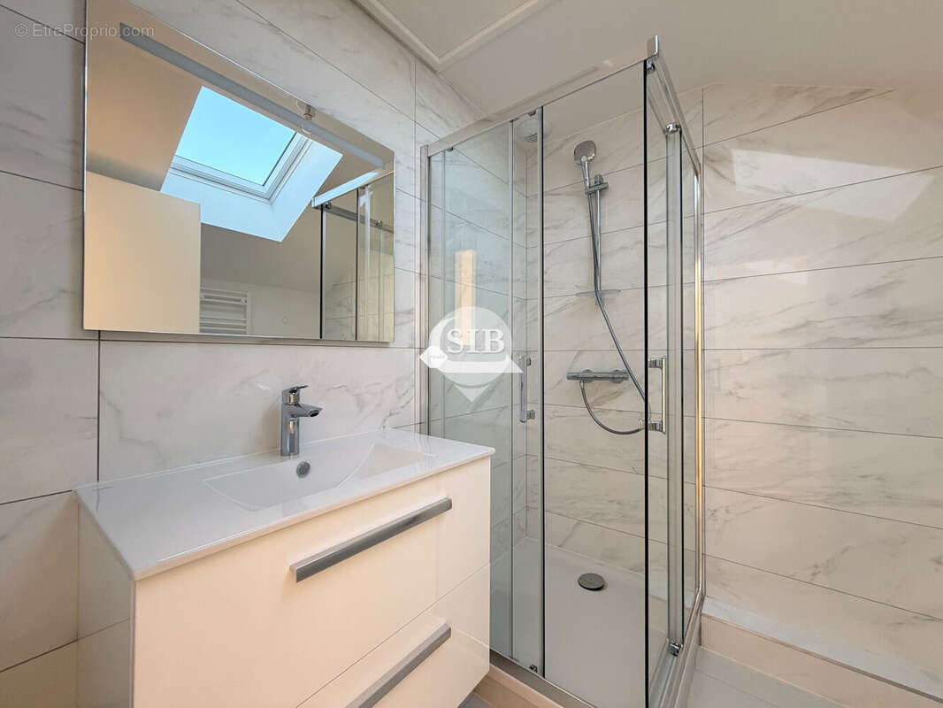 Maison à LA VILLE-DU-BOIS