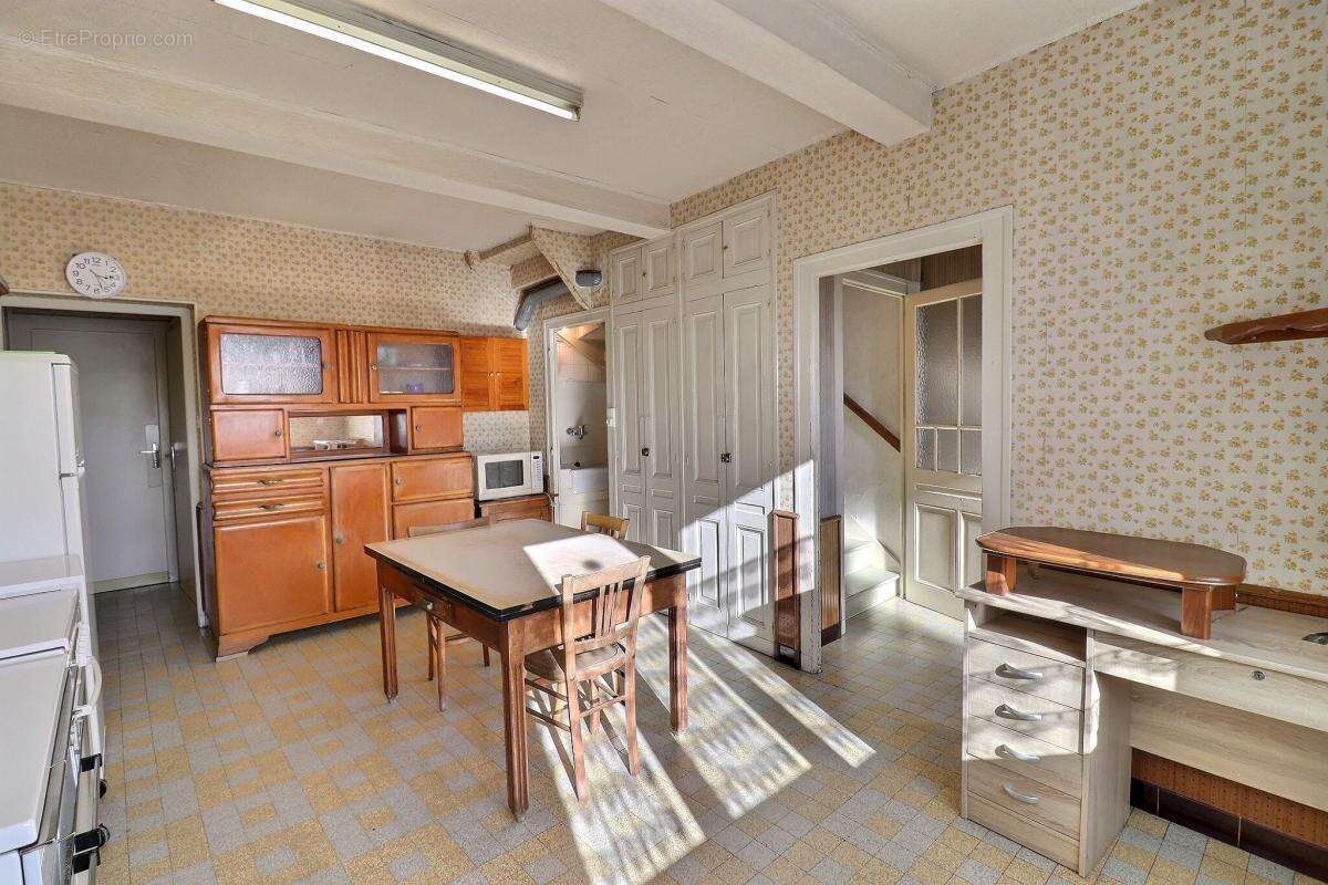 Maison à LES AVENIERES