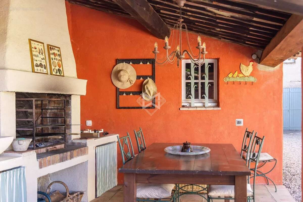 Canton de Fayence – Charmante maison provençale avec vue sur le vieux village - photo 10