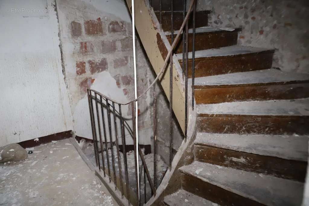 Immeuble 297 m² , Centre historique Foix, Idéal investisseur - photo 4